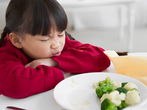 Mi hijo se rehúsa a comer