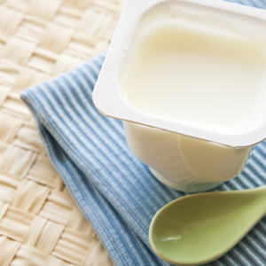 Yogurt, un alimento rico en nutrientes, complemento ideal para el crecimiento del bebé